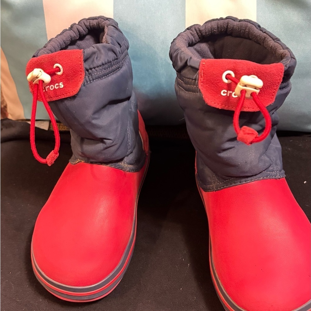 CROCS Kids Red and Navy Snow Boots - Picture 3 of 10